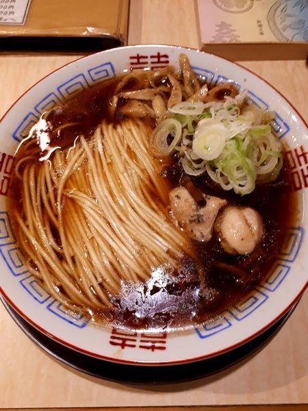 「稲庭中華そば(醤油)」@食堂 七彩の写真