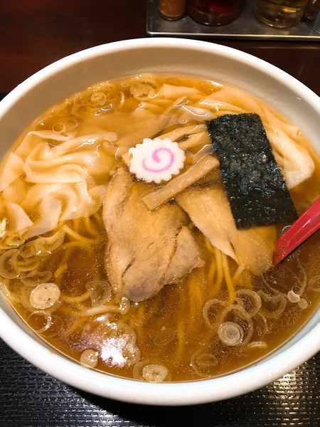 「ワンタンメン    ¥850」@中華蕎麦 金魚の写真