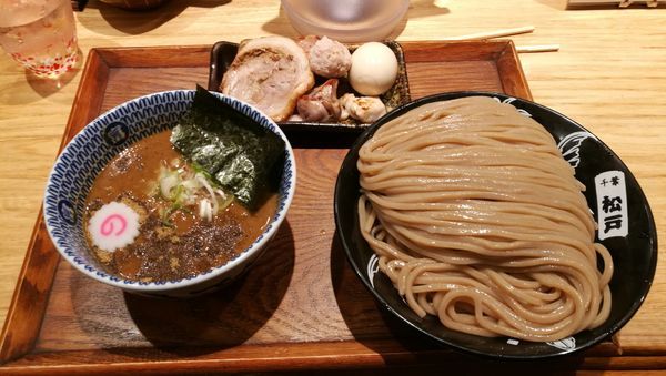 「つけ麺豚骨魚介 つけめん(大)＋特選全部トッピング」@中華蕎麦 とみ田の写真