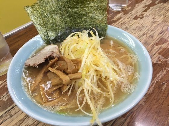 「ラーメン ネギ・メンマトッピング」@まこと家の写真