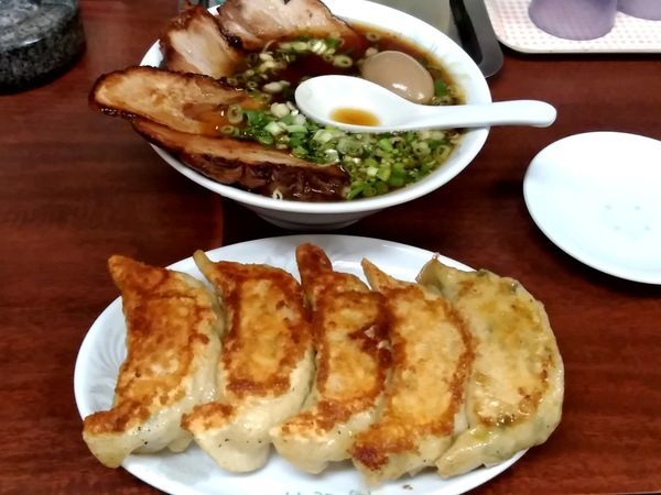 「醤油あぶり焼チャーシューメン(並盛・150g)850円」@陽気軒の写真