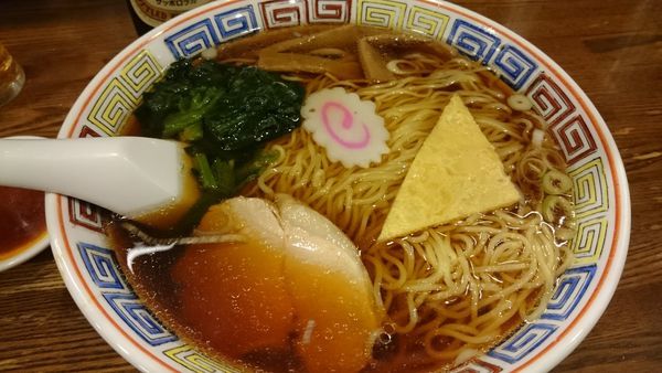 「中華そば 大盛り（820円）」@中華そば 萬福の写真