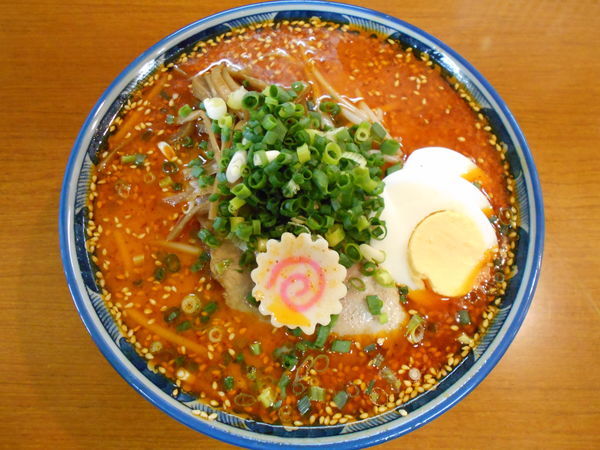 「あかおに麺［とんしろ］」@まるひこラーメンの写真