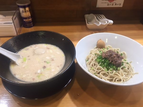 「牛の虜」@自家製中華そば 麺の虜の写真