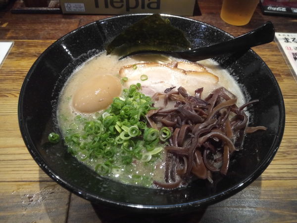 「豚そば」@五代目らーめん処 まるは商店の写真