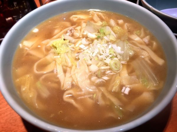 「家常麺 〜手打ち煮込みそば〜」@中華園の写真
