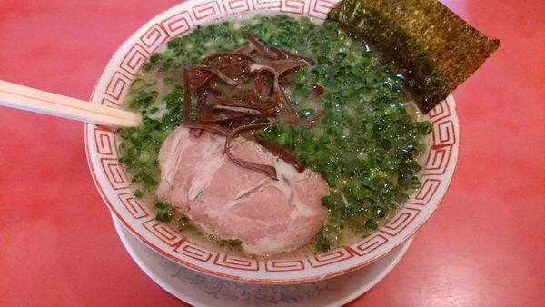 「ネギラーメン＋豚トマト」@博多長浜らーめん もりやの写真