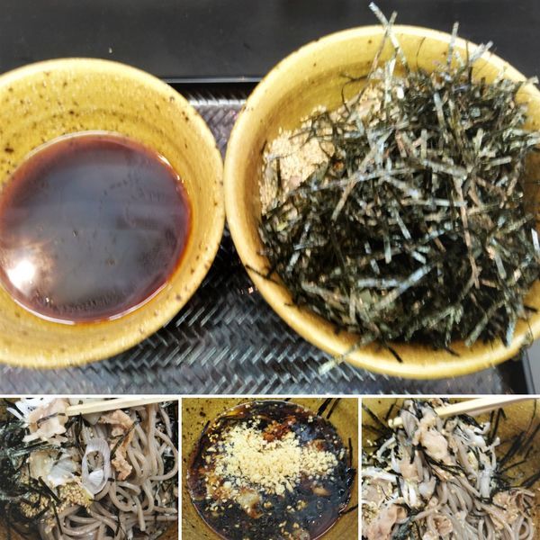 「肉そば(小) 890円」@なぜ蕎麦にラー油を入れるのか。 秋葉原店の写真