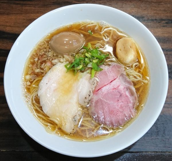 「アジ煮干の中華そば＋懐かしの固ゆで玉子」@中華そば 梟の写真