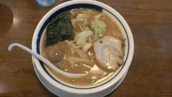 「味噌味玉ラーメン」@らーめん屋 あじとら 狭山笹井店の写真