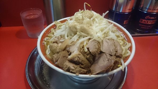 「大豚・柔らかめ(アブラ塊)￥９５０」@ラーメンタロー 大森の陣の写真