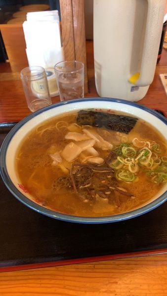 「醤油ラーメン 大盛 プラス支那竹」@佐賀ラーメン 喰道楽 佐賀南部バイパス店の写真