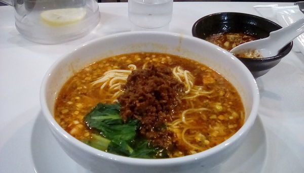 「担々麺　+　麻婆豆腐(少)」@西っぺの店の写真