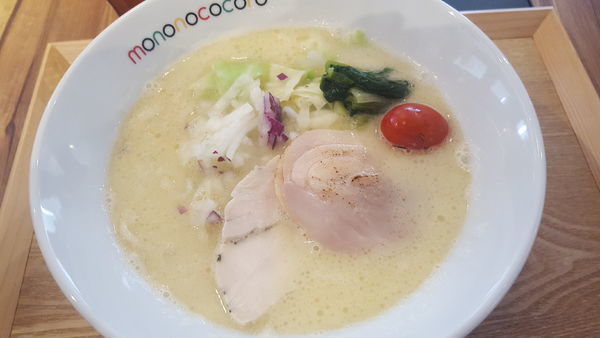 「濃厚鶏白湯らーめん」@もののこころ 東松戸店の写真