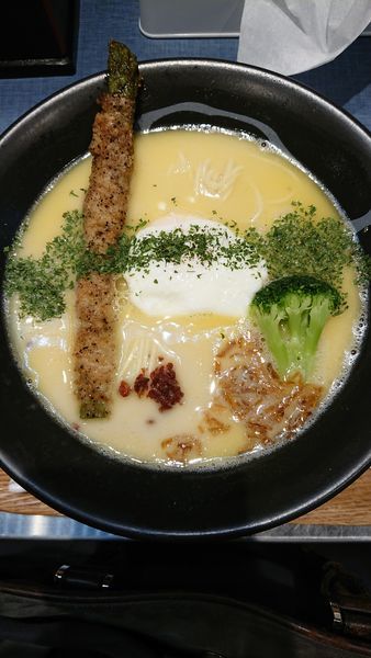 「鶏白湯そば」@麺巧 潮の写真