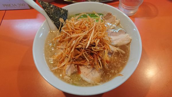 「ネギチャーシューメン（辛） 1000円」@本格的豚骨そば まりぼの写真