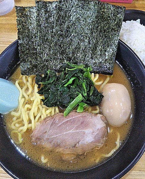 「味玉ラーメン 800円＋小ライス 100円」@らーめん家 せんだい 横浜駅西口店の写真