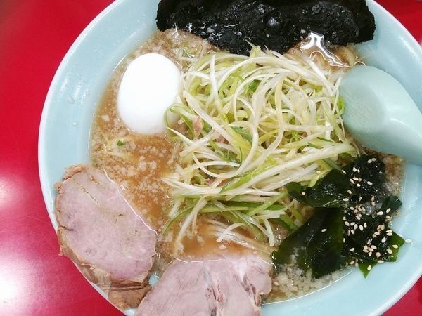 「かいざんラーメン＋玉子」@ラーメン かいざん 新小岩店の写真