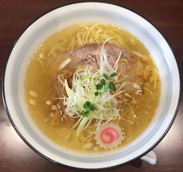 「芳醇鶏塩ラーメン700円」@らーめんつけ麺 吉田商店 本店の写真