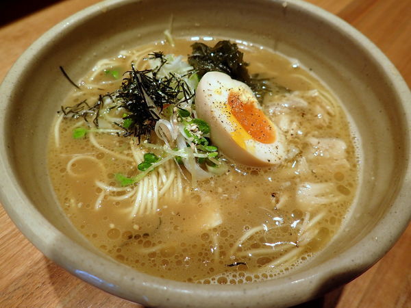 「ツナコツ・マグロのコンフィー」@Tunaholic Tokyoの写真