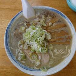 煮干中華そば 750円