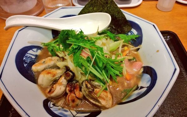 「牡蠣ちゃんぽん・レギュラー」@長崎ちゃんぽん リンガーハット 横浜伊勢佐木モール店の写真