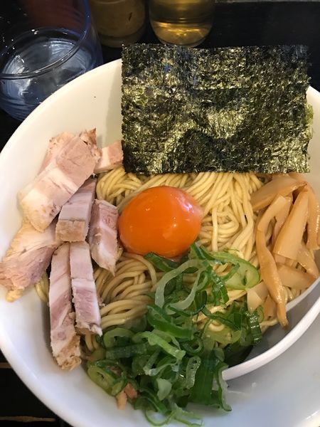 「【裏】大山地鶏の鶏白湯和えそば。 〜麺半分くらい残して俺の優しさ」@塩そば 桑ばらの写真