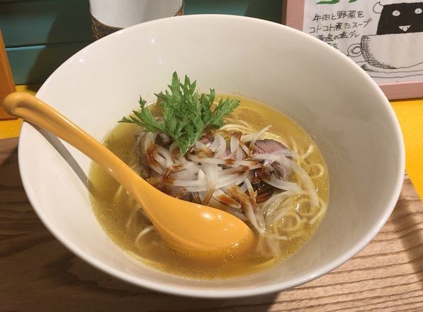 「び～ふコンソメぬ～どる(限定)＋チーズトースト」@ビーフラーメン&つけ麺 シゲジンの写真