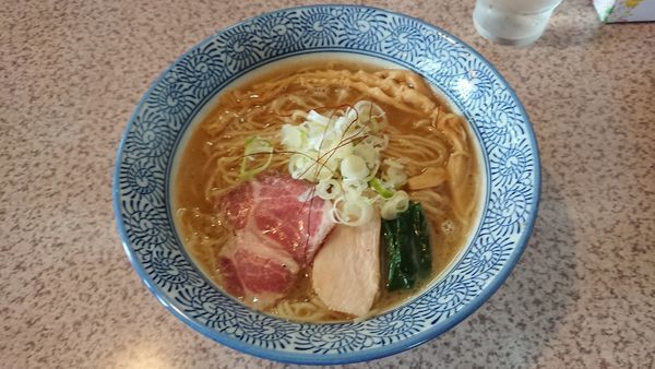 「鯛白湯（ラーメン） 820円 + 中盛 50円」@麺処 かつ善の写真