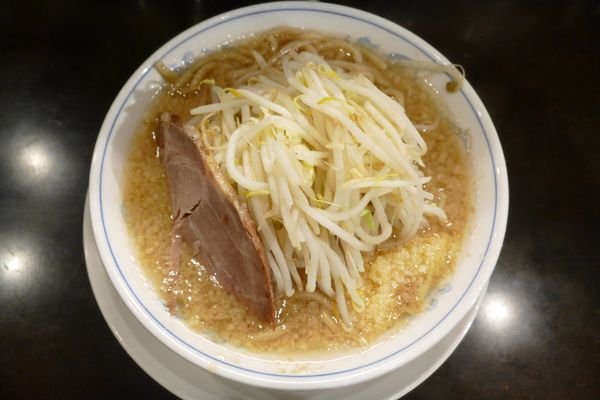 「らーめん¥680／ニンニク¥0」@らーめん大 五反田店の写真