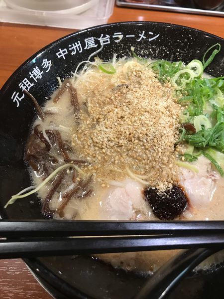 「赤タレ とんこつ ネギ」@元祖博多中州屋台ラーメン 一竜 国分寺店の写真