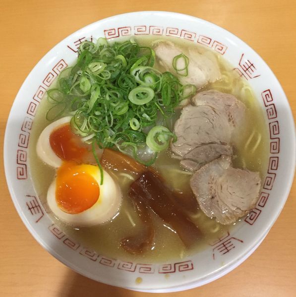 「煮卵中華そば」@天天有 本店の写真