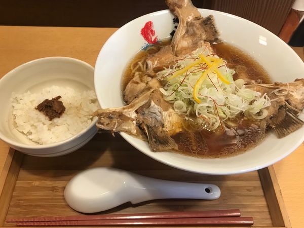 「絶品鯛カマ煮ラーメン」@鯛出しそば 磯の宮の写真