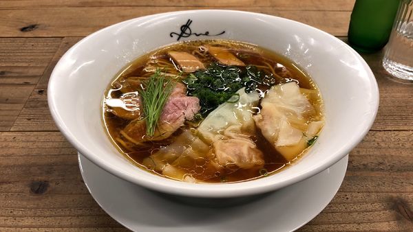「醤油らぁ麺～小豆島のオリーブの香り～」@Ramen ドゥエ Edo Japanの写真