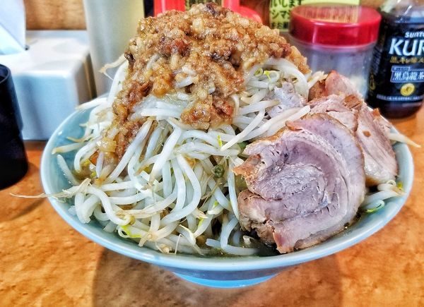 「中らーめん極太麺へ変更」@立川マシマシ ロイヤルスープの写真