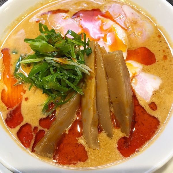 「たんたんめん 950円 ライス100g 100円」@柴崎亭の写真