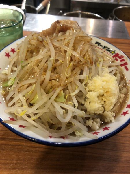 「ラーメン（小）ヤサイ、ニンニク増し780円」@ラーメン☆ビリープラスの写真
