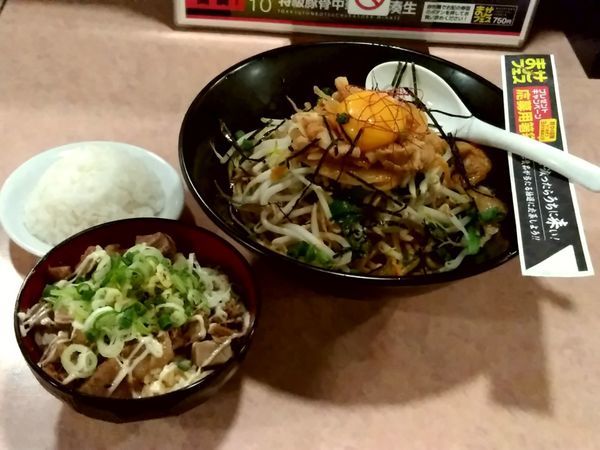 「豚キムチまぜそば(中盛250g)750円＋まかない丼250円」@特級豚骨 中華そば湊生の写真
