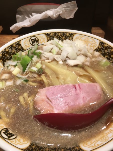 「すごい煮干しラーメン」@すごい煮干ラーメン凪 五反田西口店の写真