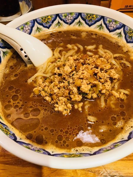 「濃厚醤油ラーメン」@中国ラーメン 揚州商人 目黒本店の写真