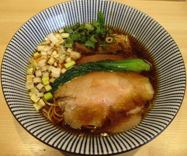 「魚介そば（醤油）800円」@汁なし担担麺と魚介そば sirusiの写真