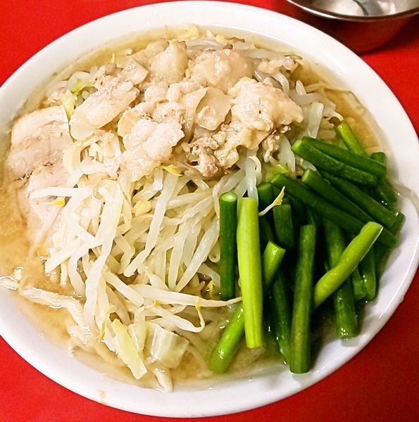 「小ラーメン＋ニンニクの芽」@ラーメン二郎 茨城守谷店の写真