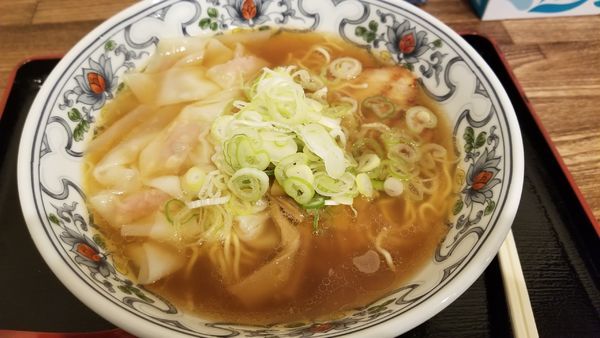 「ワンタン麺　並　あっさり」@丸山中華蕎麦店の写真
