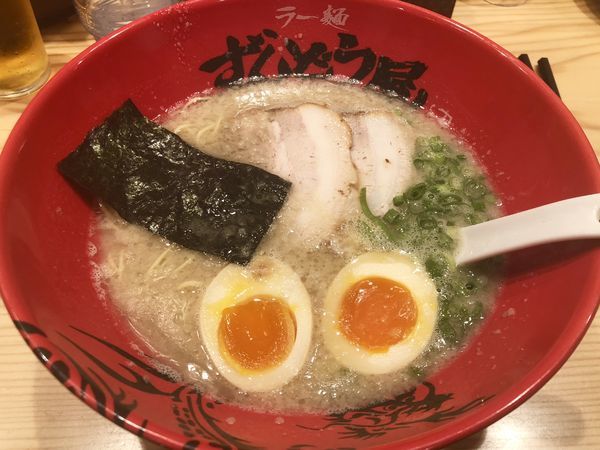 「味玉らーめん」@ラー麺 ずんどう屋 天神橋4丁目店の写真