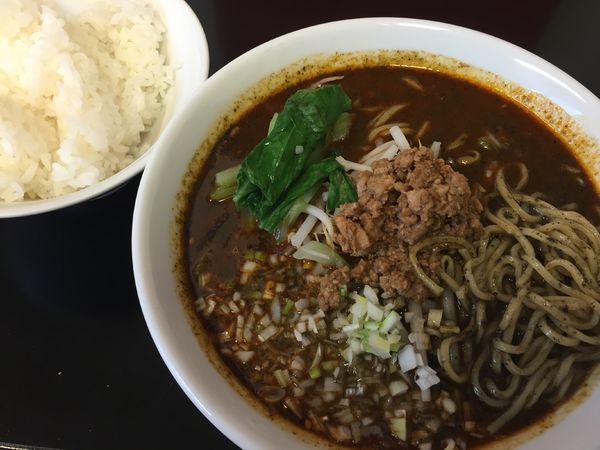 「楽山担担麺（800円）＋ご飯」@成都担担面の写真