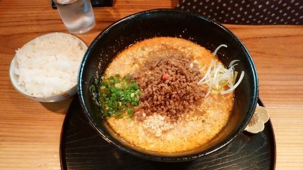 「担々麺¥820-+半ライス¥50-」@豆でっぽうの写真