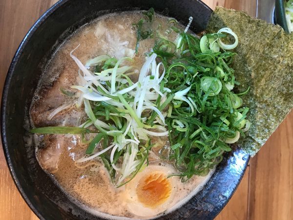 「濃厚中華そば＋九条ねぎ」@清勝丸 相模大野店の写真