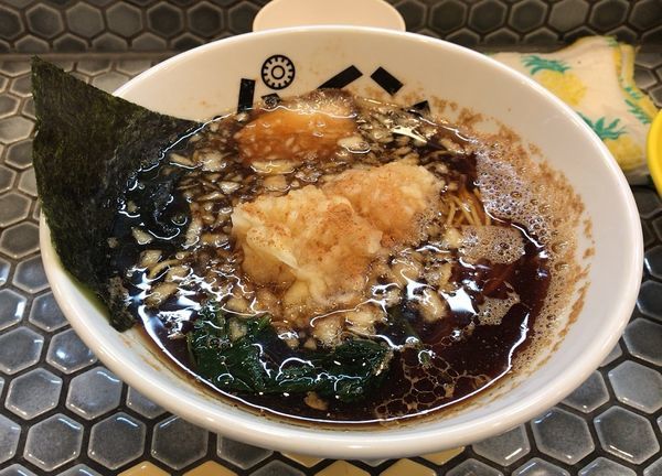 「限定リンゴラーメン「リリリリリンゴ」850円」@パイナップルラーメン屋さん パパパパパインの写真