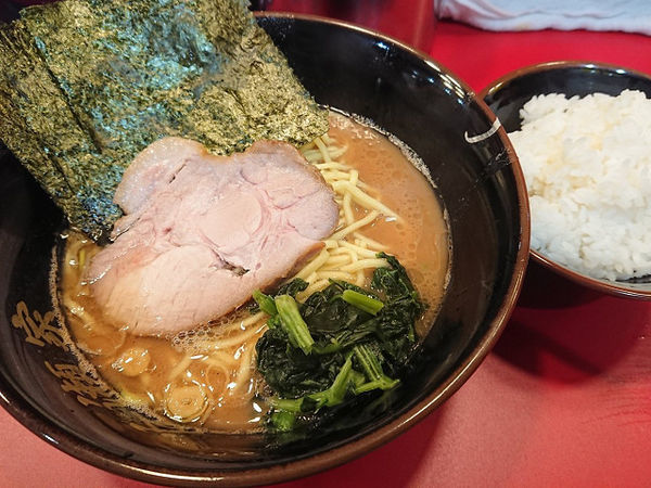 「らーめん」@らーめん 谷瀬家 新橋店の写真