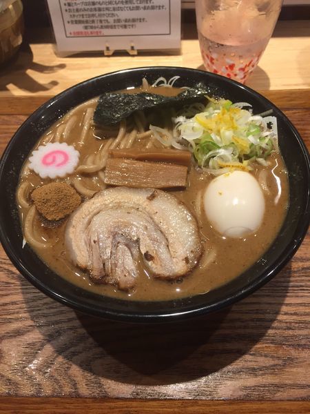 「半熟味玉そば」@中華蕎麦 とみ田の写真